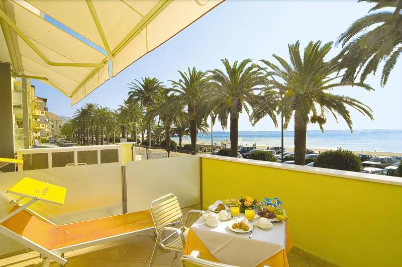 פינאלה ליגורה Hotel Internazionale מראה חיצוני תמונה