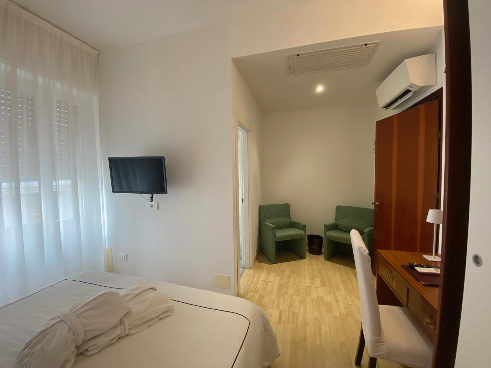 פינאלה ליגורה Hotel Internazionale מראה חיצוני תמונה