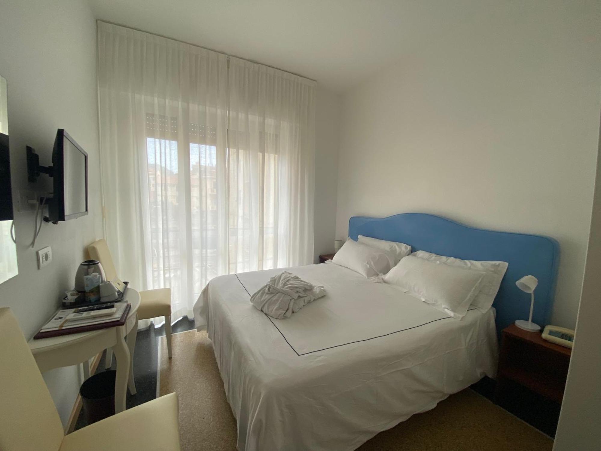 פינאלה ליגורה Hotel Internazionale מראה חיצוני תמונה