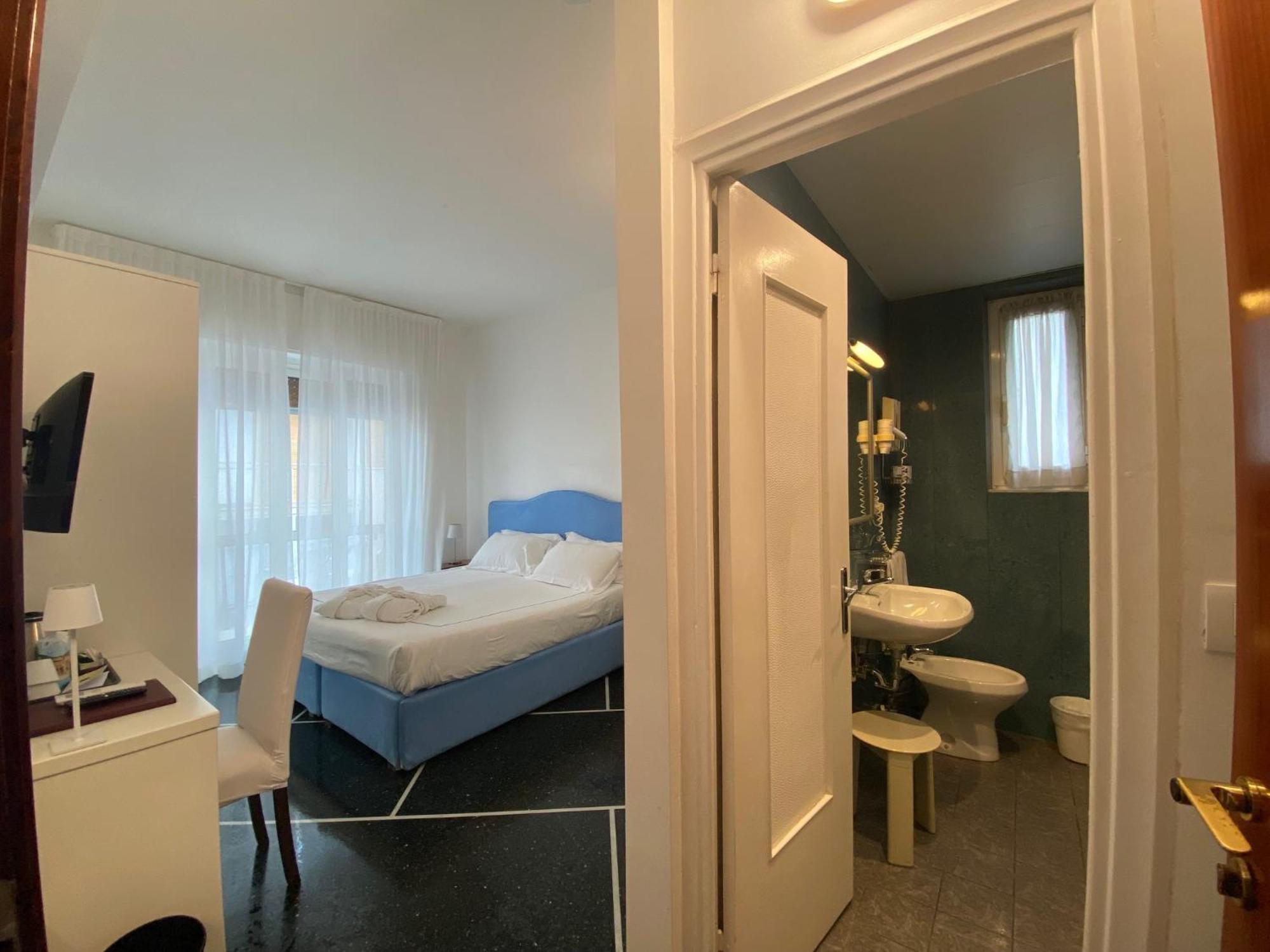 פינאלה ליגורה Hotel Internazionale מראה חיצוני תמונה