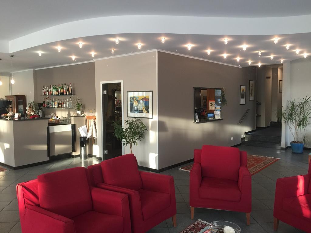 פינאלה ליגורה Hotel Internazionale מראה חיצוני תמונה