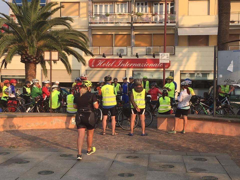 פינאלה ליגורה Hotel Internazionale מראה חיצוני תמונה